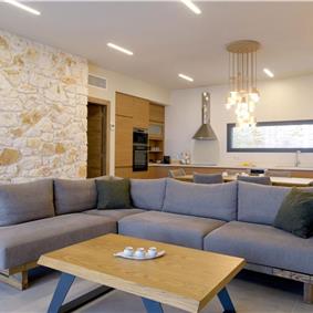 3 bedroom villa with pool & sea view, near Acharavi, sleeps 6